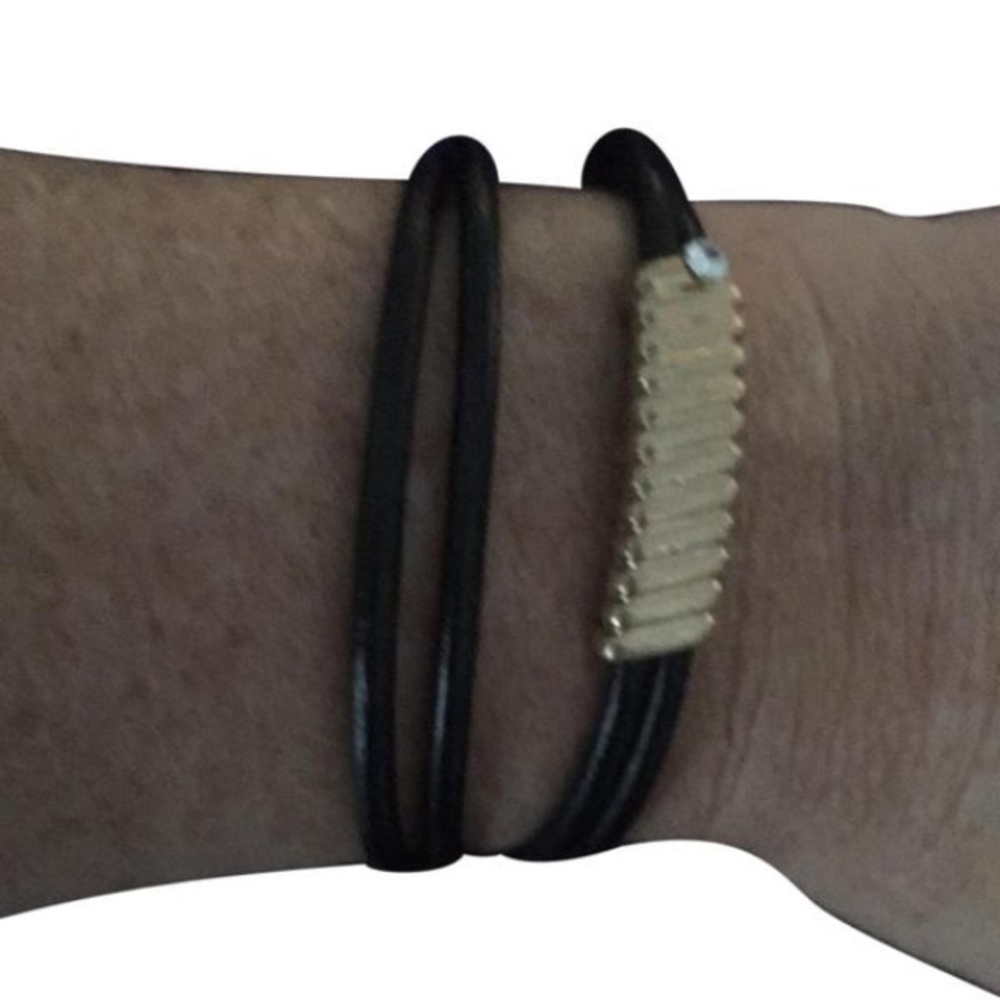 Black 🌹corded bracelet brass colored bar w/CZ